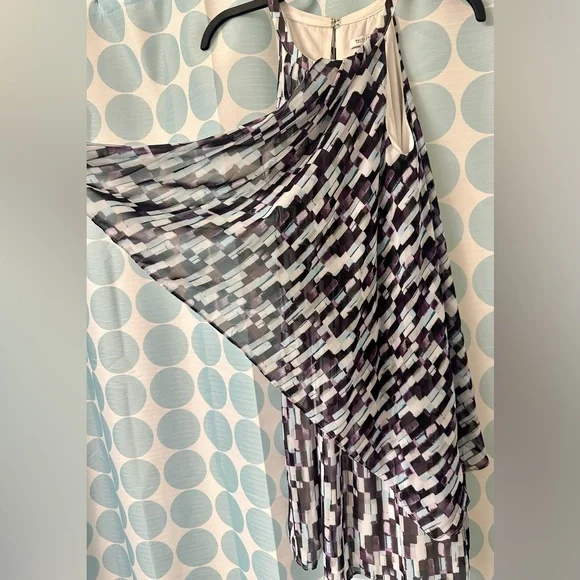 White House Black Market (WHBM) Sleeveless Lightweight Dress, Multicolor, Size 4 - Picture 3 of 9